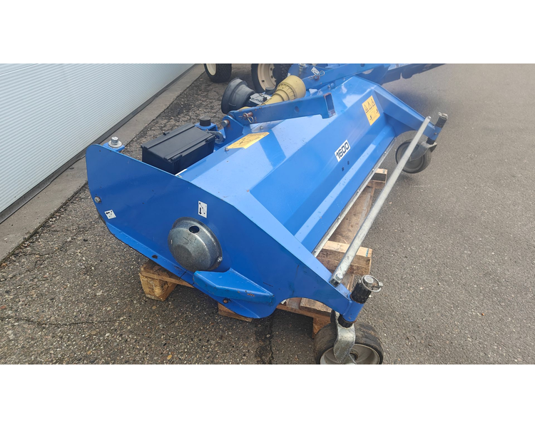 Iseki SF 370 MEGET VELHOLDT - Inklusiv slagleklipper