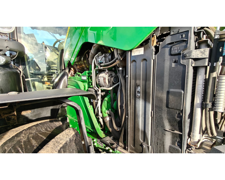 John Deere 6155R