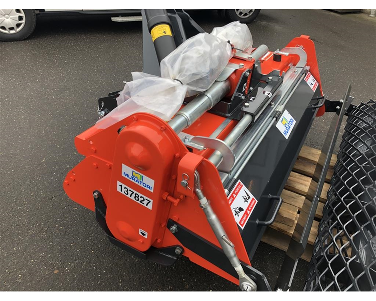 Muratori MZ62SXL -145 med udjævningsbjælke og pto aksel