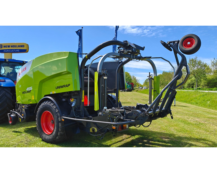CLAAS Rollant 455 UNIWRAP