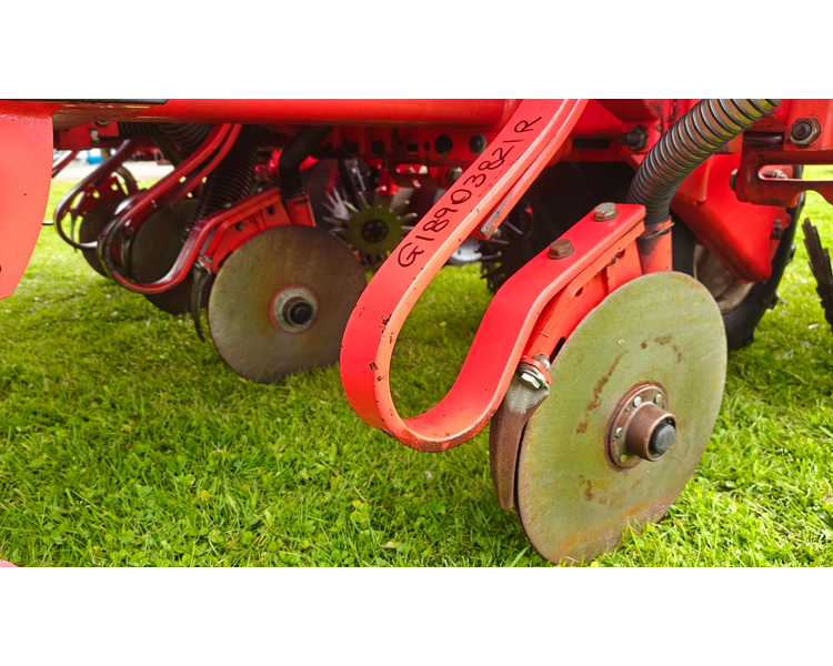 Maschio Gaspardo Mirka Isotronic 8