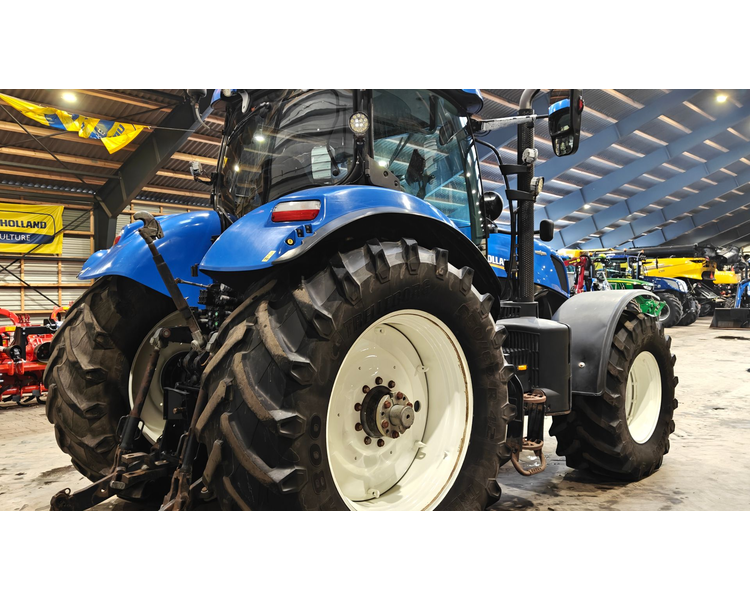 New Holland T7.220 Auto Command