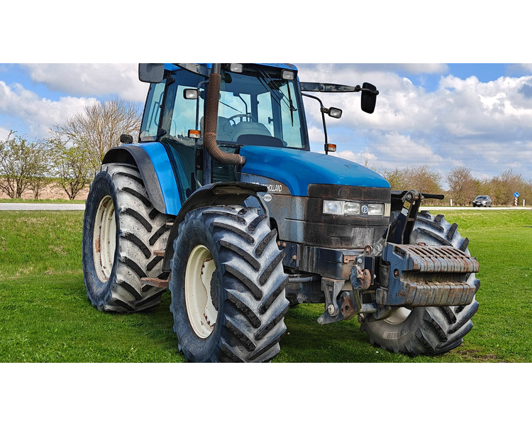 New Holland TM150