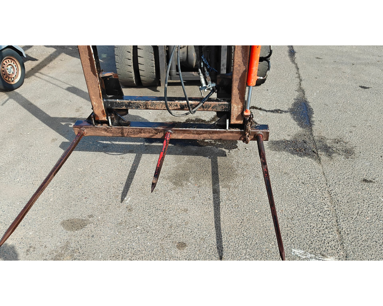 - - - Storballespyd m/EURO beslag Med hydraulisk opklap