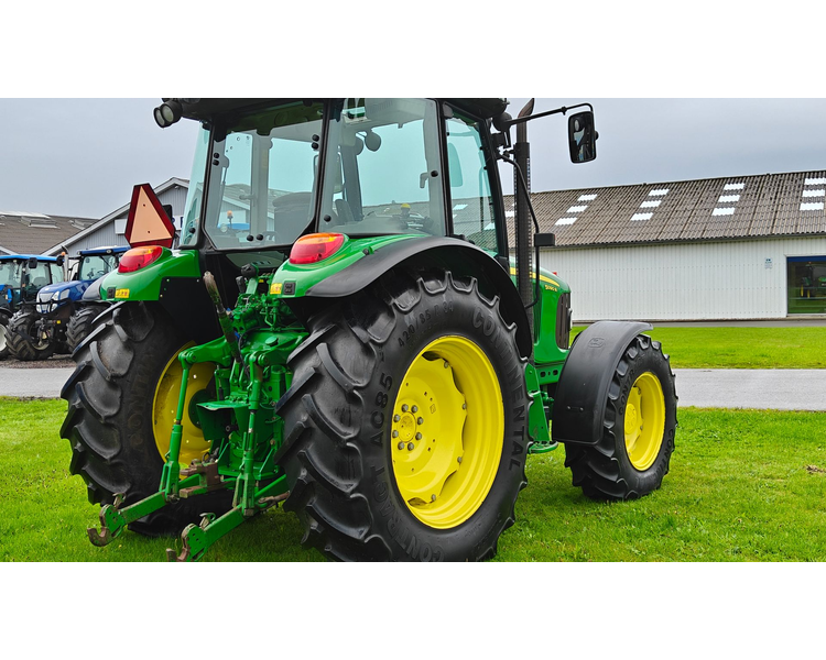 John Deere 5090R