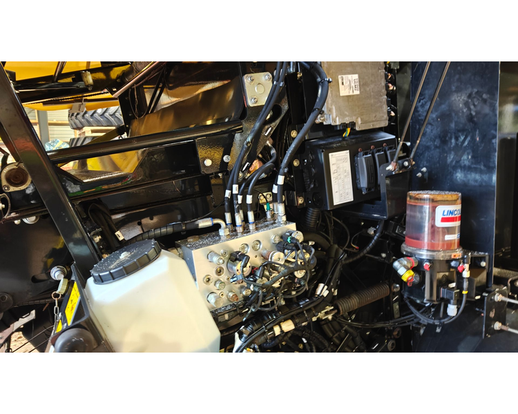 New Holland RB 125 COMBI