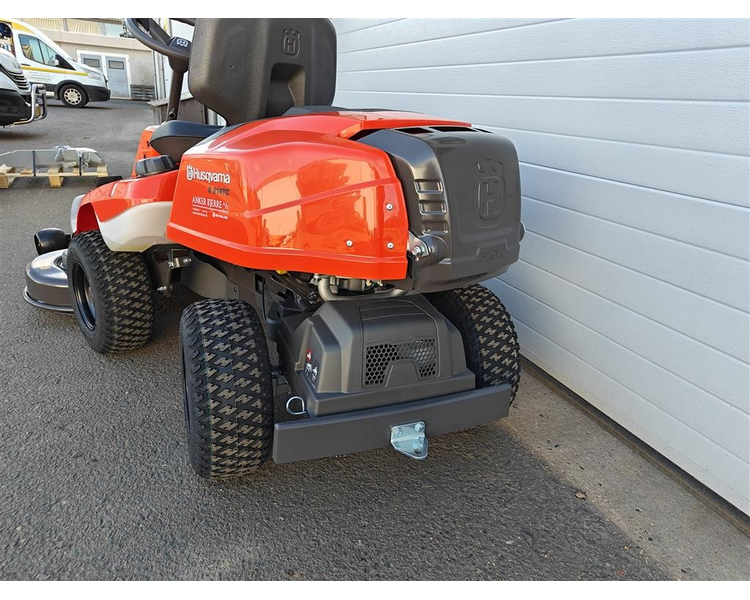 Husqvarna R 214TC Comfort - 103cm klippebord
