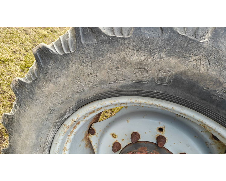 Massey Ferguson 8110