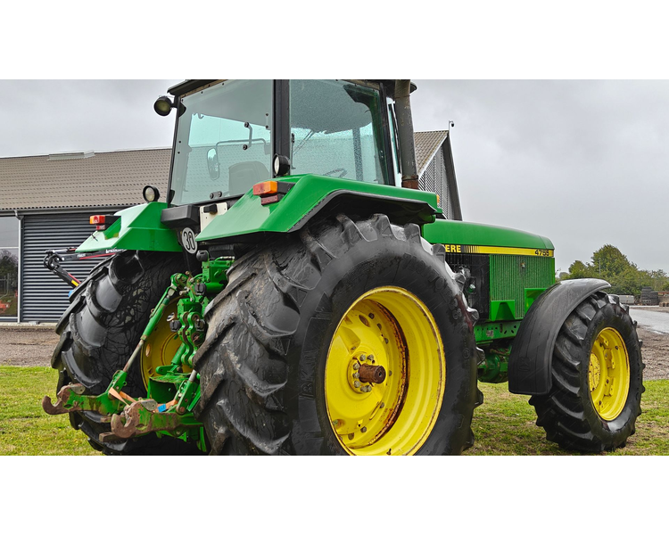 John Deere 4755