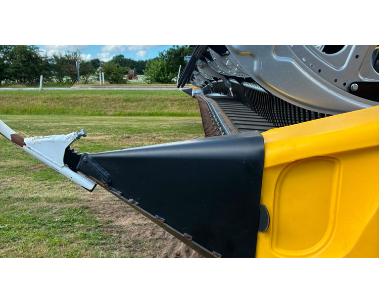 New Holland CR 11