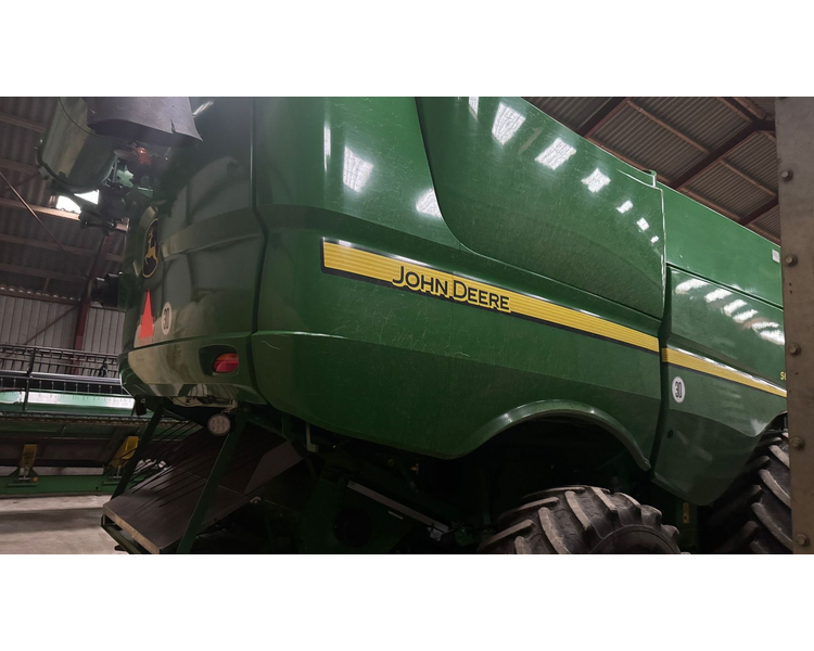 John Deere S680i