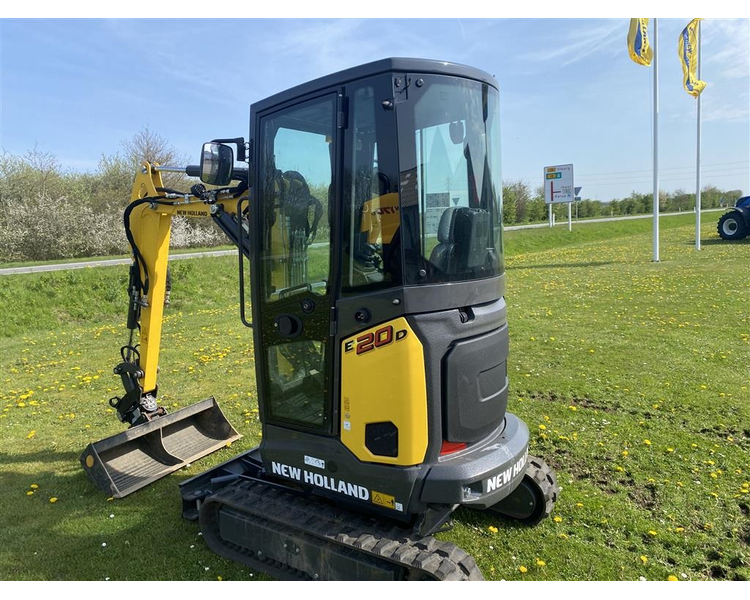 New Holland E20D City bom
