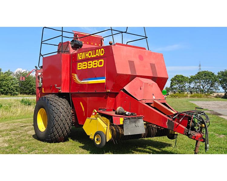 New Holland BB980