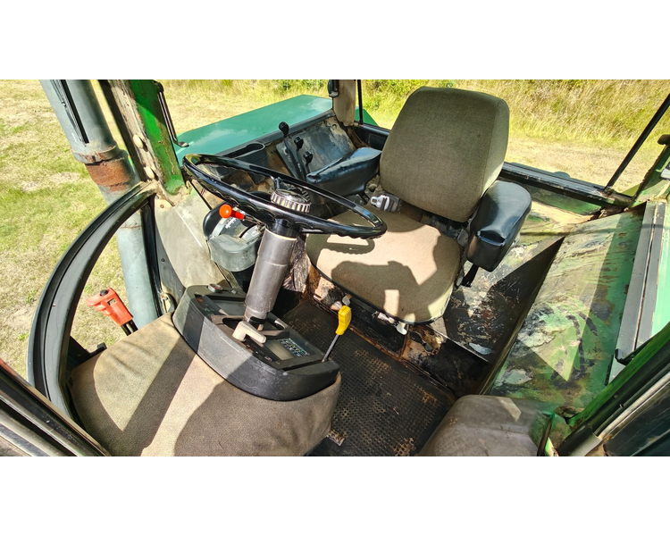 John Deere 4755