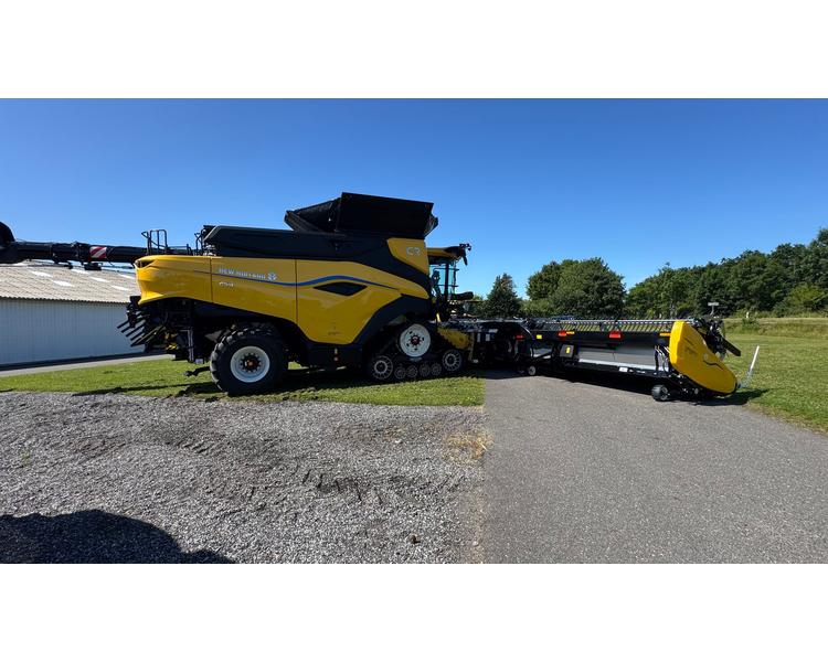 New Holland CR 11