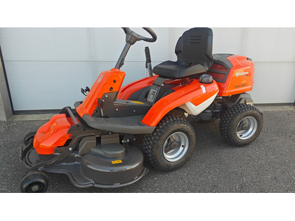 Husqvarna R214TC. inkl. 103cm klipperdæk