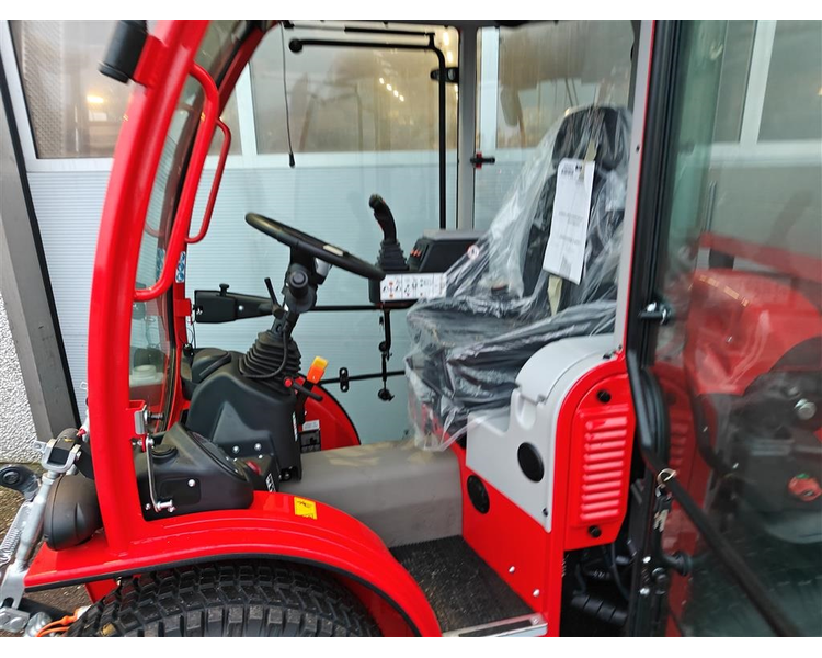 Antonio Carraro SP 4800 HST Hydrostatisk redskabsbærer - spækket med udstyr