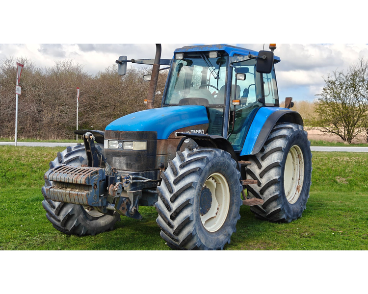 New Holland TM150