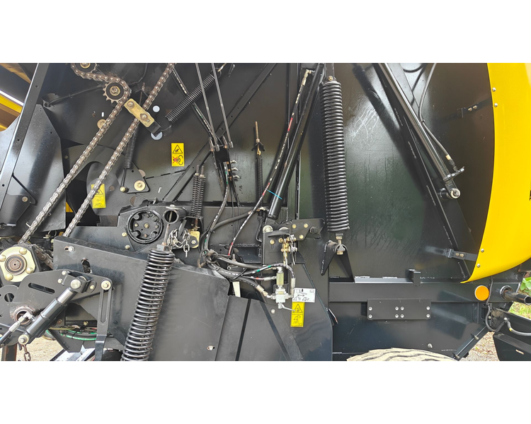 New Holland RB 180  super feed