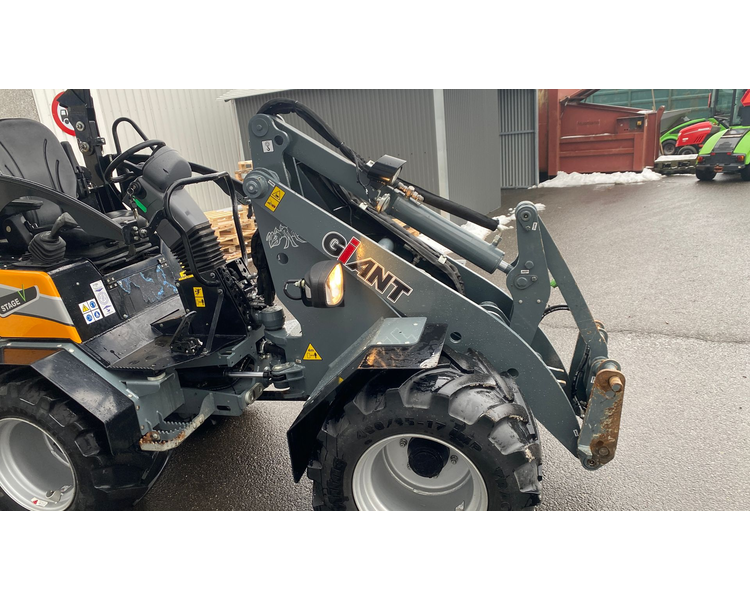 Giant G2700 X-TRA HD PLUS