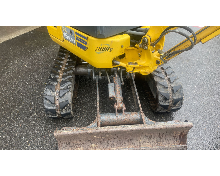 Komatsu PC16R-3HS Inkl. 2grave skovle og tilskovl.