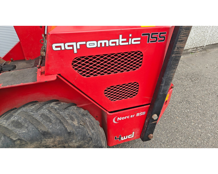 Norcar 755