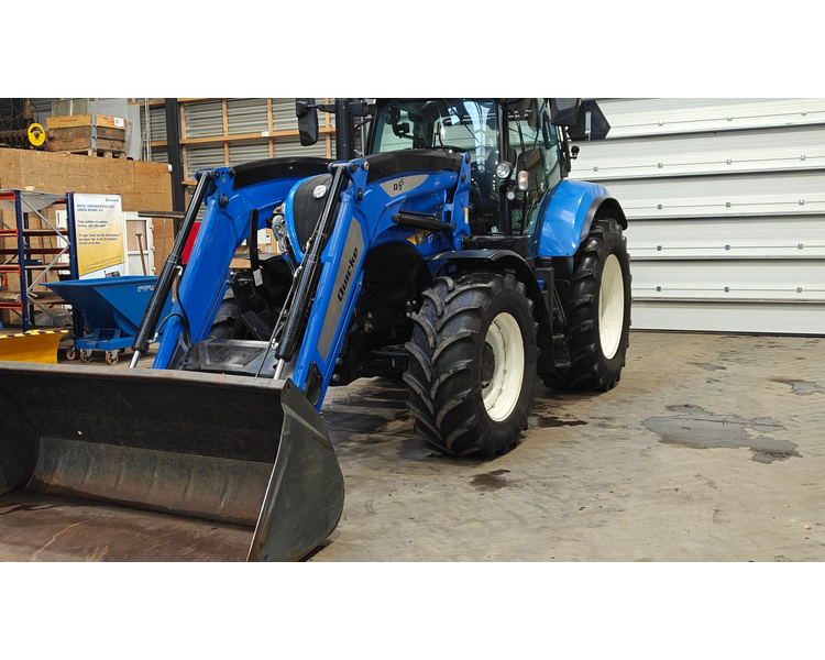 New Holland T7.175 AC !!! På vej ind !!!