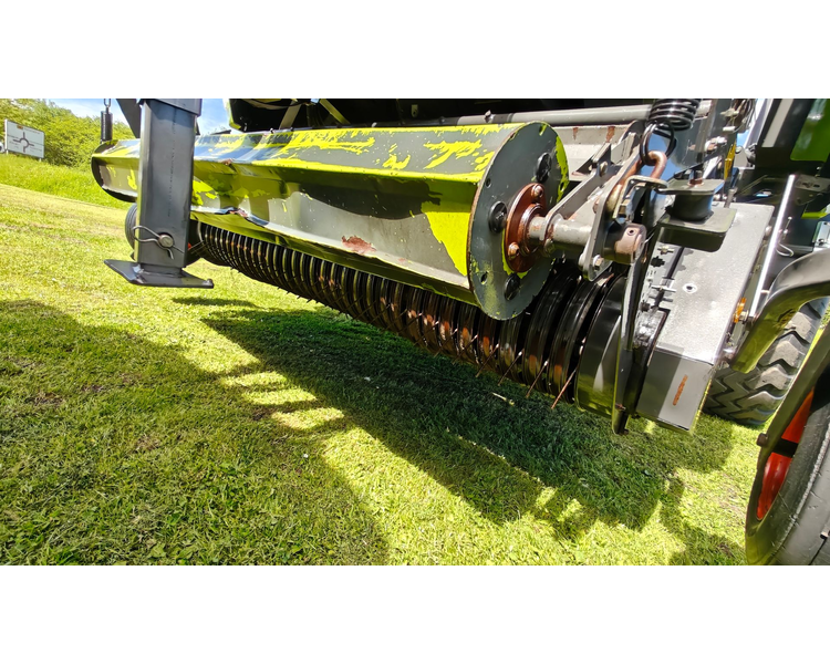 CLAAS Rollant 455 UNIWRAP