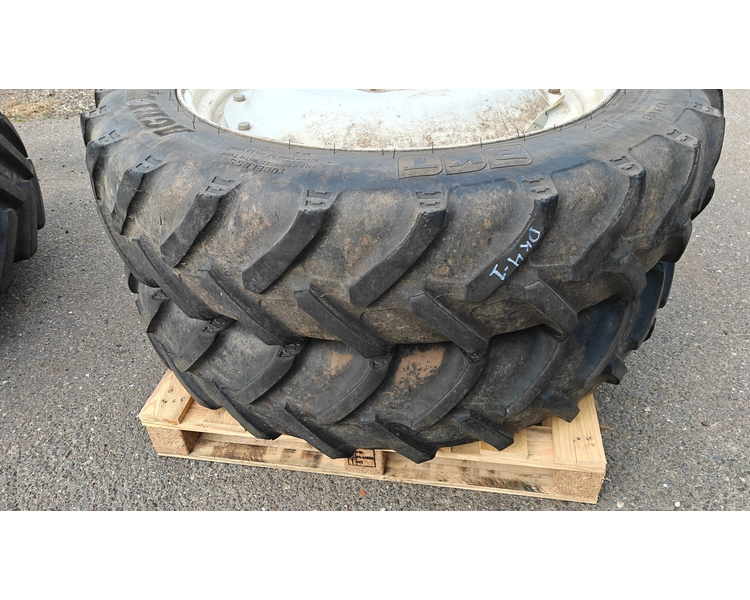 sprøjtehjul 380/90R46 - 270/95R36 XXX New Holland T7.170