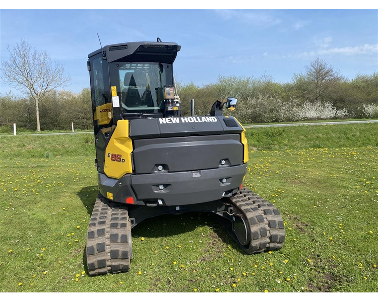 New Holland E85D ring for info og tilbud