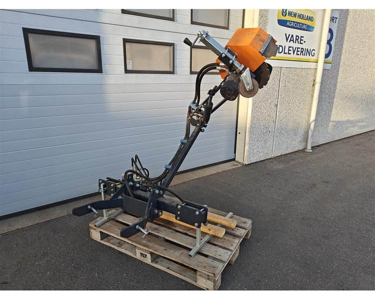 - - - Nesbo kantskærer, hydraulisk