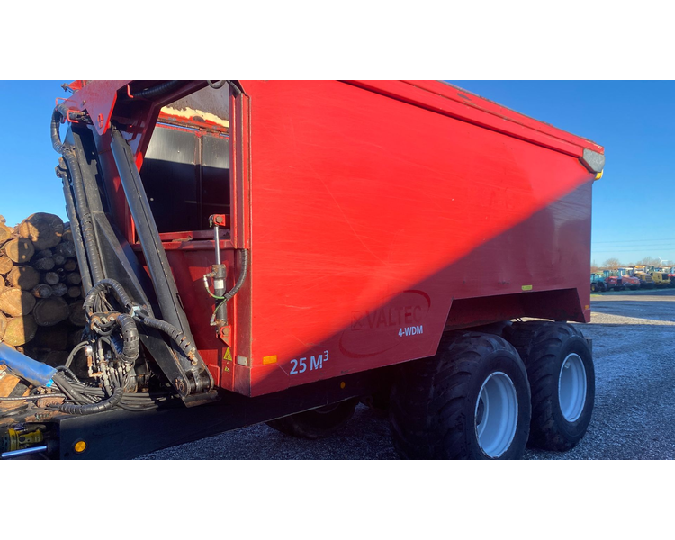 Alsidig Højtip Alsig 25km3 vogn + Valtra T 214