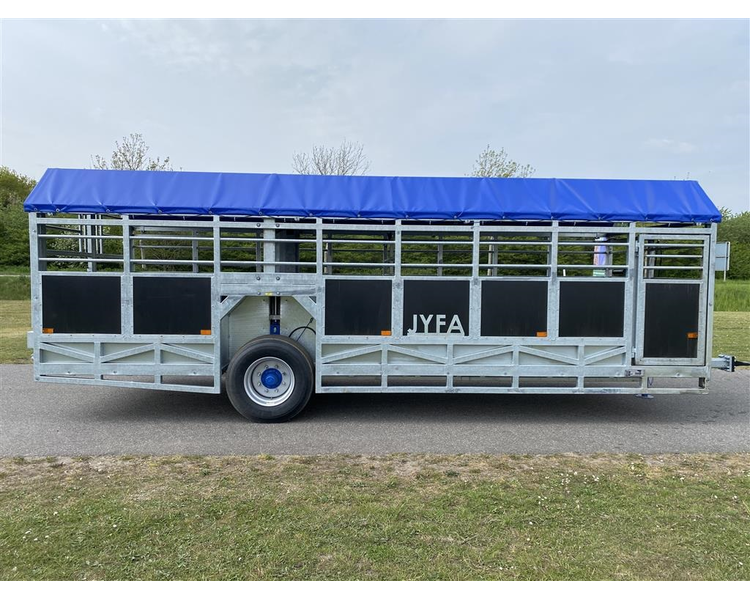 Jyfa 8 mtr. med hydr. Kreaturvogn