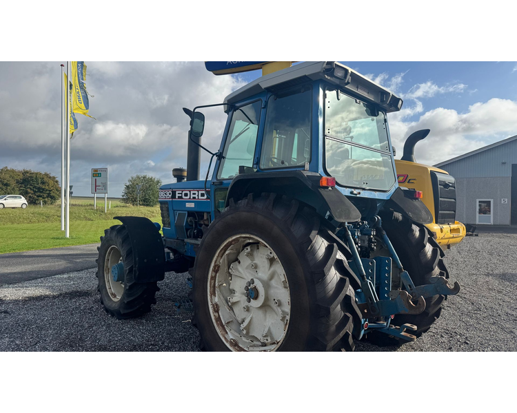 Ford 8630 Powershift