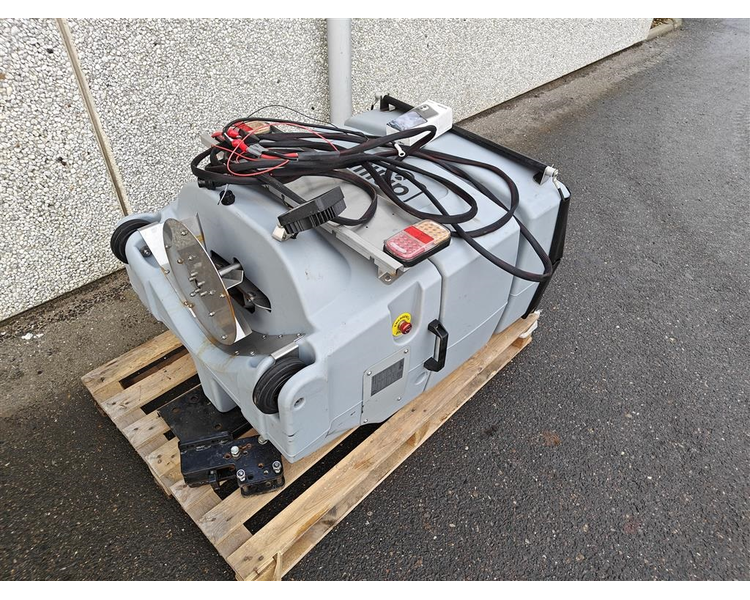 HillTip Icestriker 200 DEMO