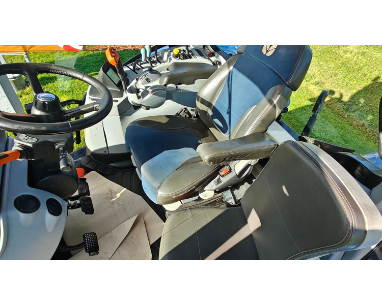New Holland T7.260 med Quicke Q7M Frontlæsser