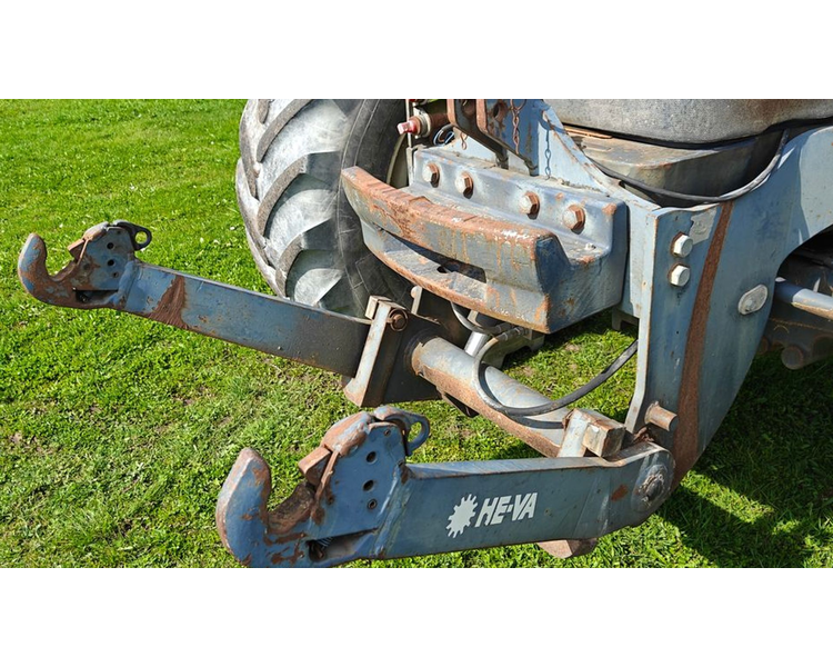 New Holland TM 150