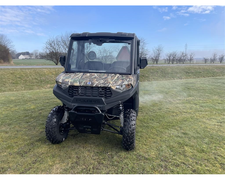 Polaris Ranger 570 traktor / lukket kabine med varme.