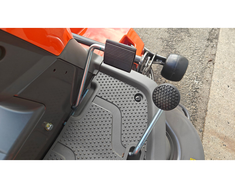 Husqvarna R200IX AWD Long Range model (dobbelt batteri)