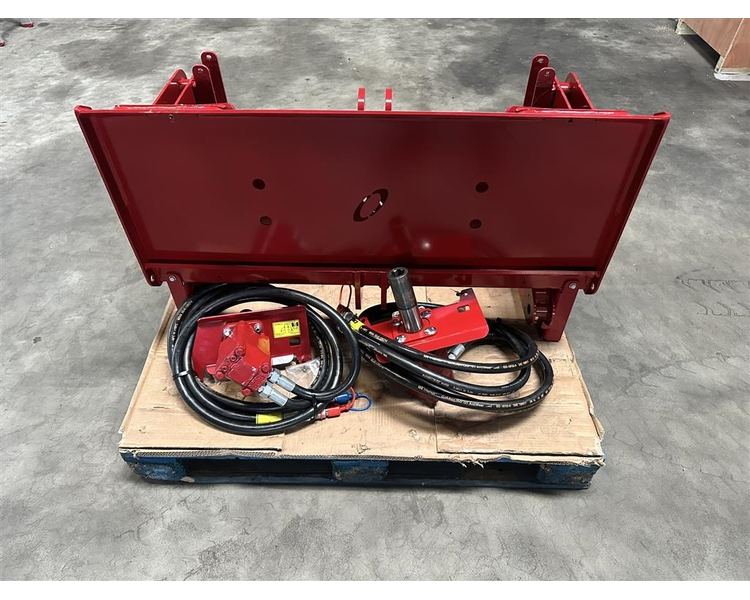 Tajfun Adapter til minilæsser inkl. HP 25 Hydraulisk drift