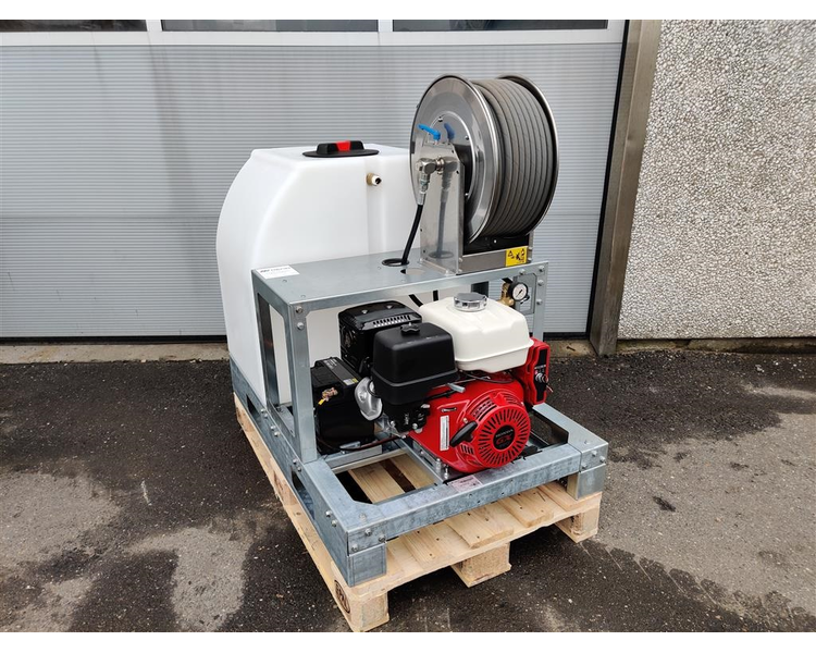 AB Mobil 220/20-300 Honda 13hk el-start 50 meter slange med oprul