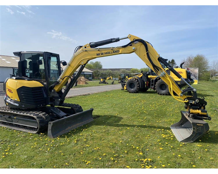 New Holland E70D