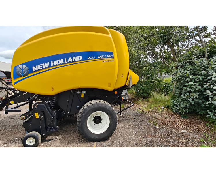 New Holland RB 180  super feed