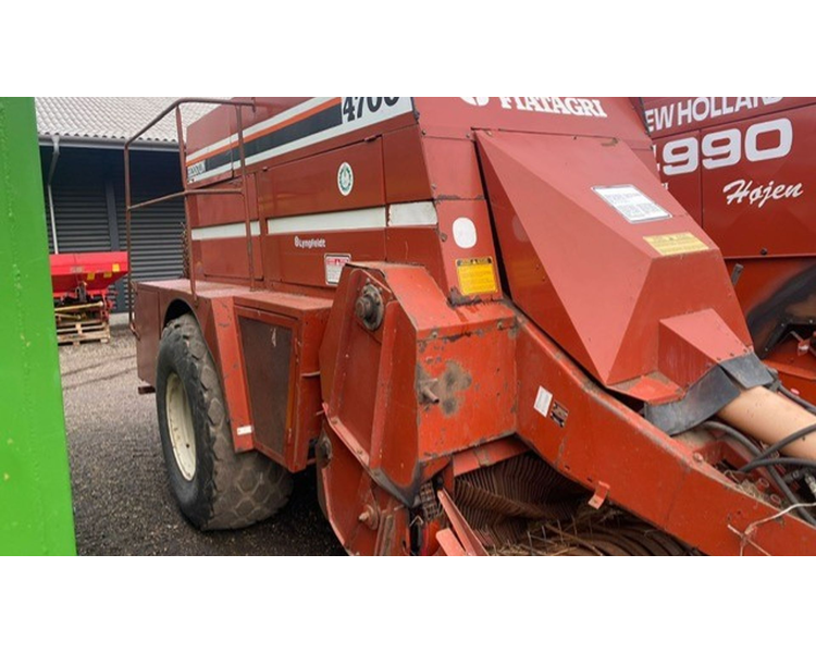 Hesston 4700 m ollerup snitter