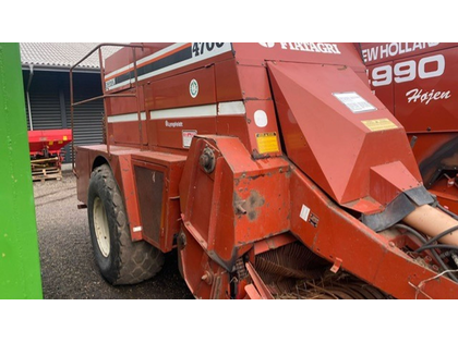 Hesston 4700 m ollerup snitter