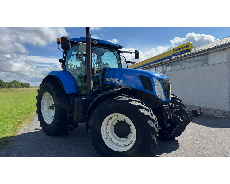New Holland T7.260