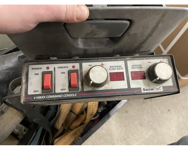 Snow Ex V-Maxx 8500 Ladspreder + reservedel spreder