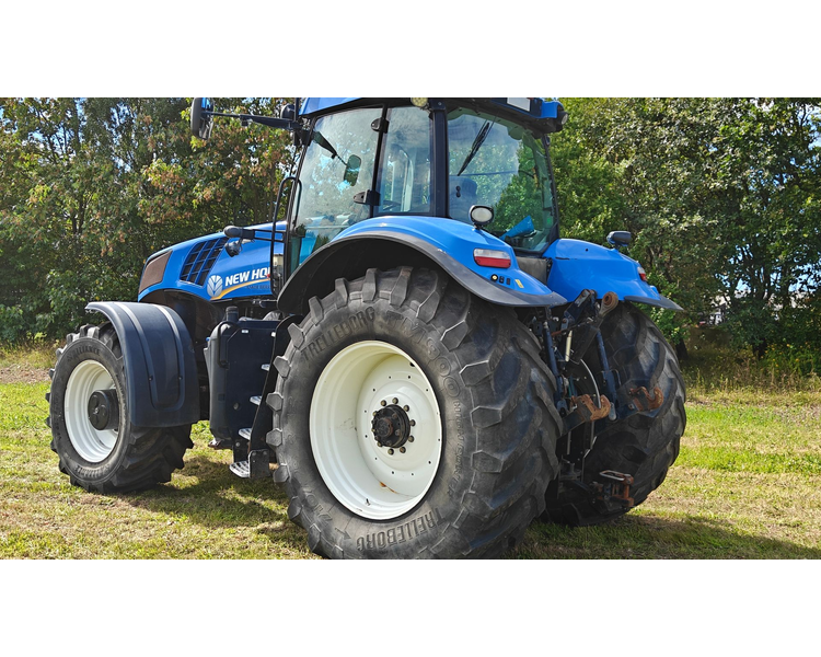 New Holland T8.390
