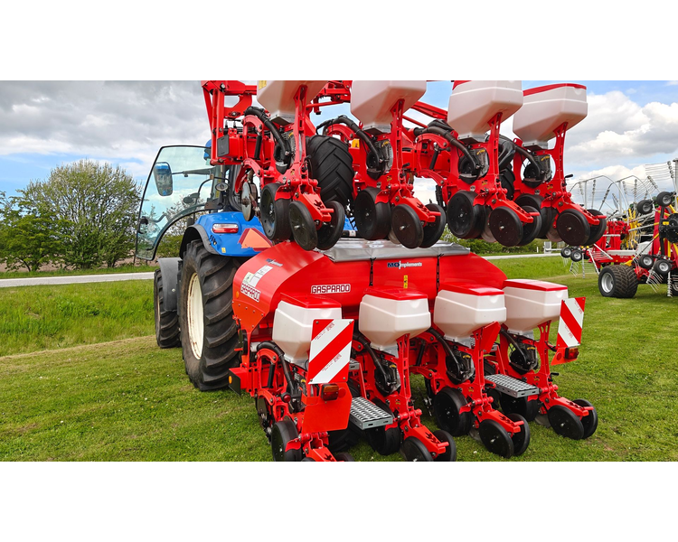 Maschio Gaspardo Mirka Isotronic 8