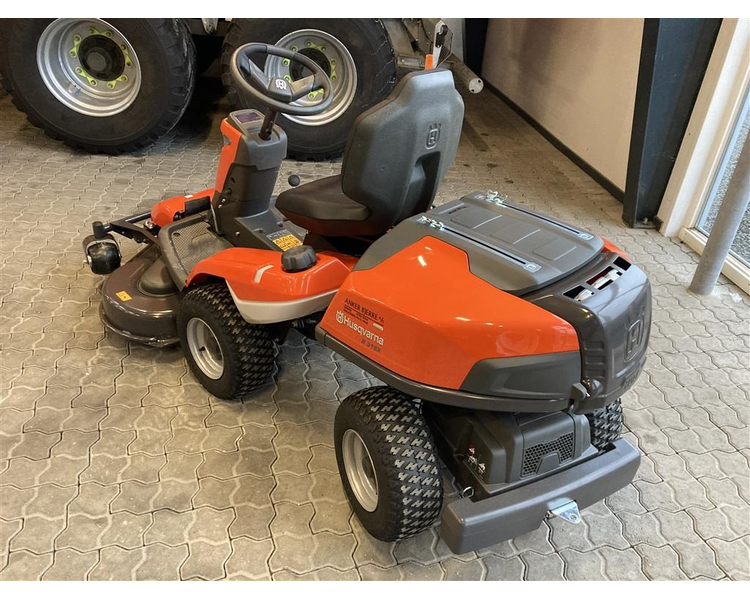 Husqvarna R 318X 112Cm klippbord